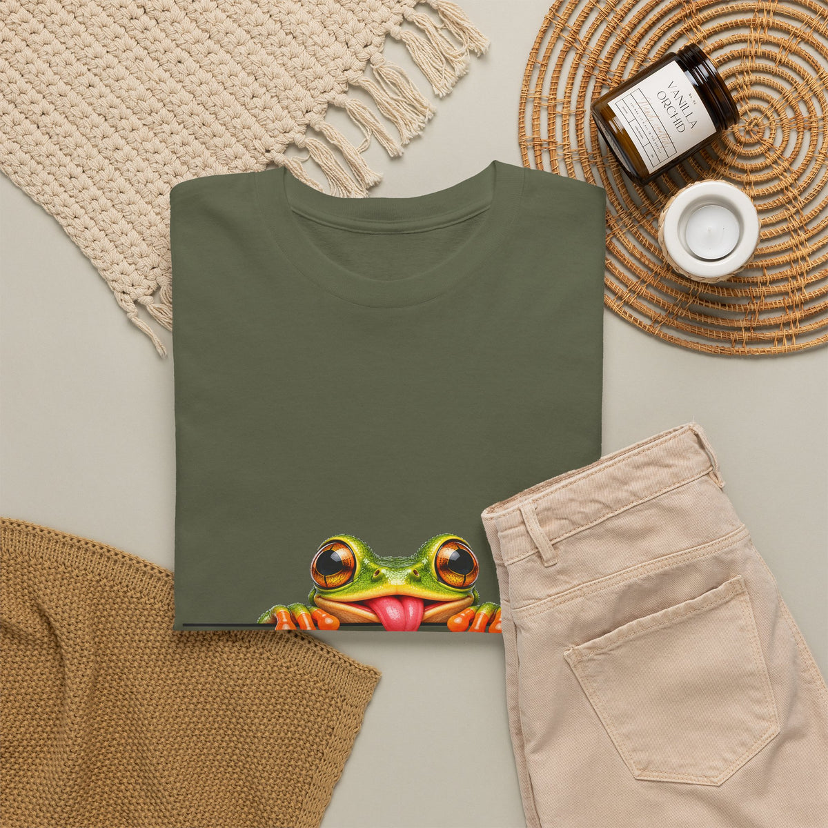 Peeking Tree Frog T-Shirt Tongue Out Over Ledge Funny Frog Lover Tee