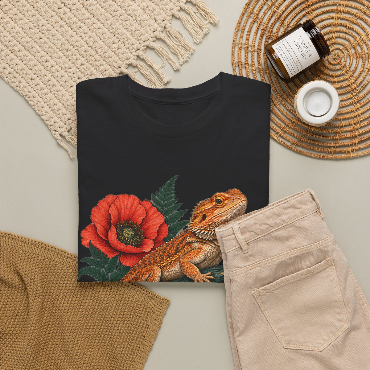 Bearded Dragon Red Poppies T-Shirt Botanical Lizard Floral Tee