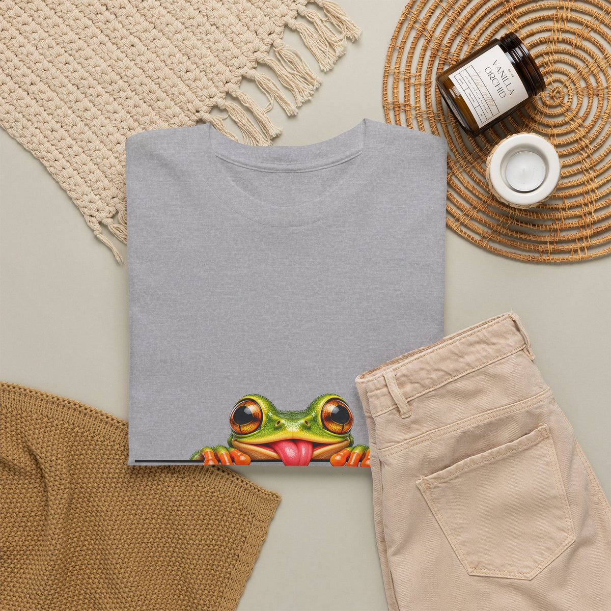 Peeking Tree Frog T-Shirt Tongue Out Over Ledge Funny Frog Lover Tee