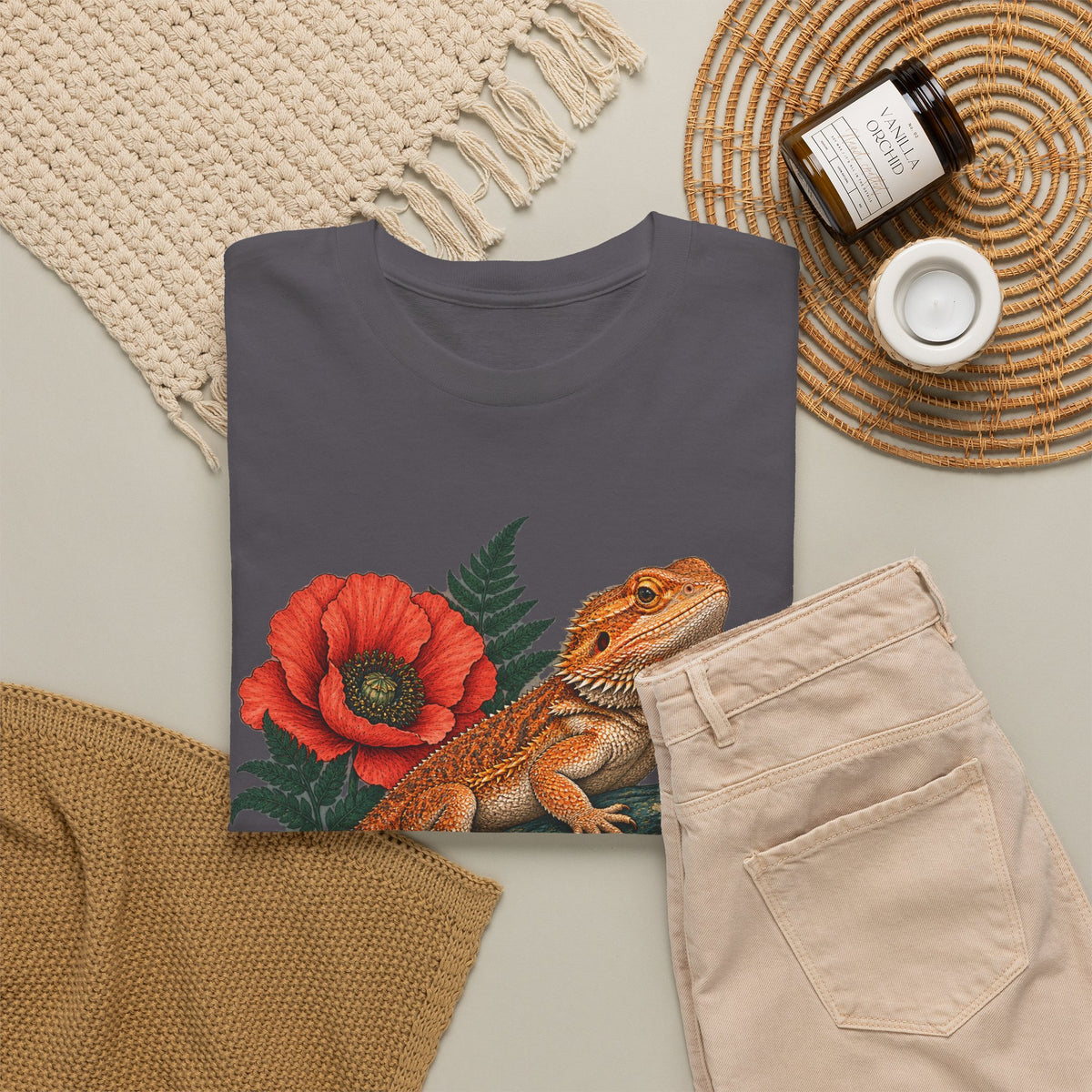 Bearded Dragon Red Poppies T-Shirt Botanical Lizard Floral Tee