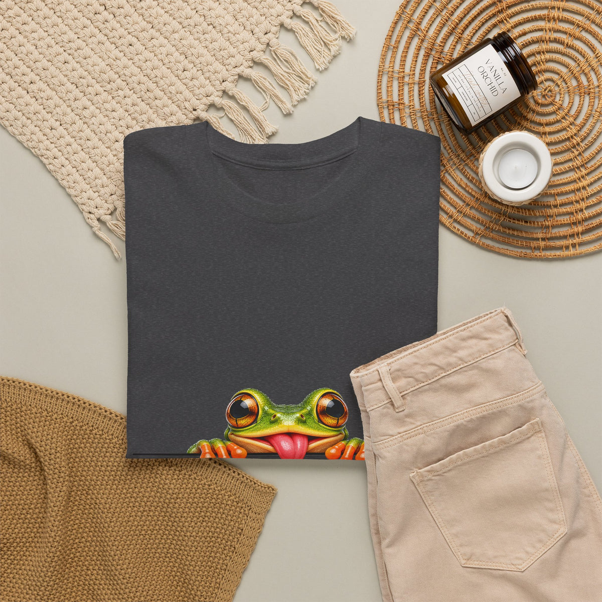 Peeking Tree Frog T-Shirt Tongue Out Over Ledge Funny Frog Lover Tee