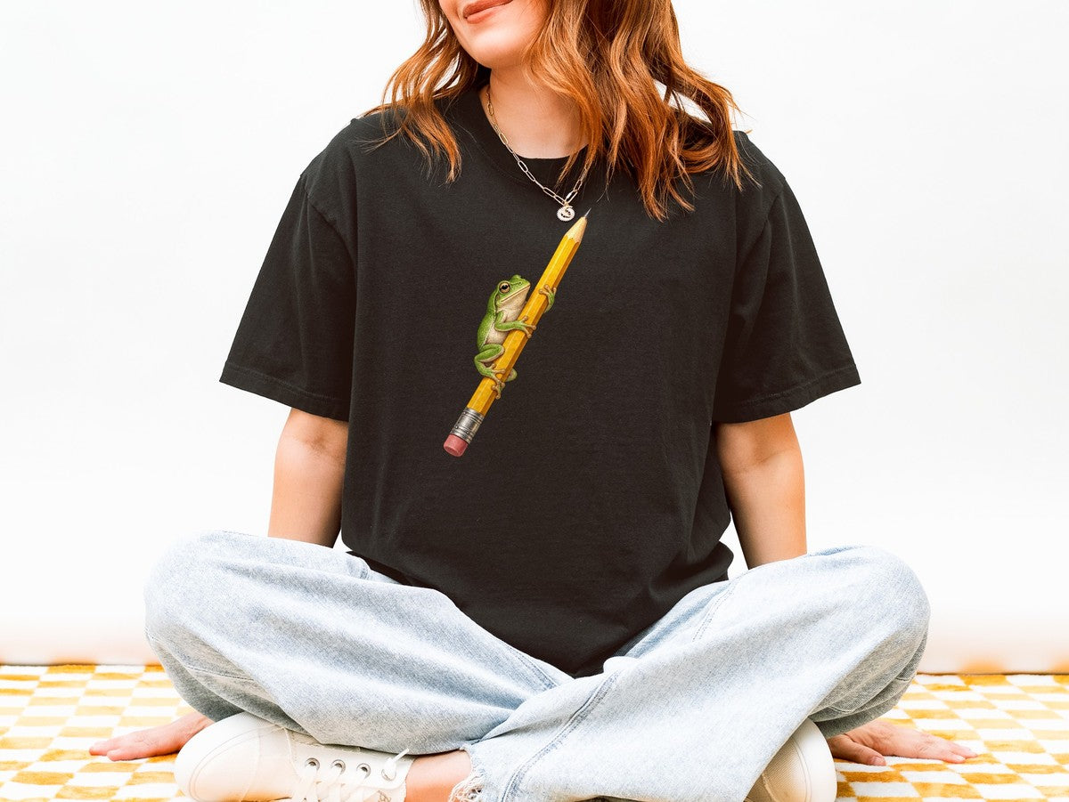 Green Tree Frog on Yellow Pencil Tee Cute Frog Pencil Macro  - Comfort Colors tee model v4